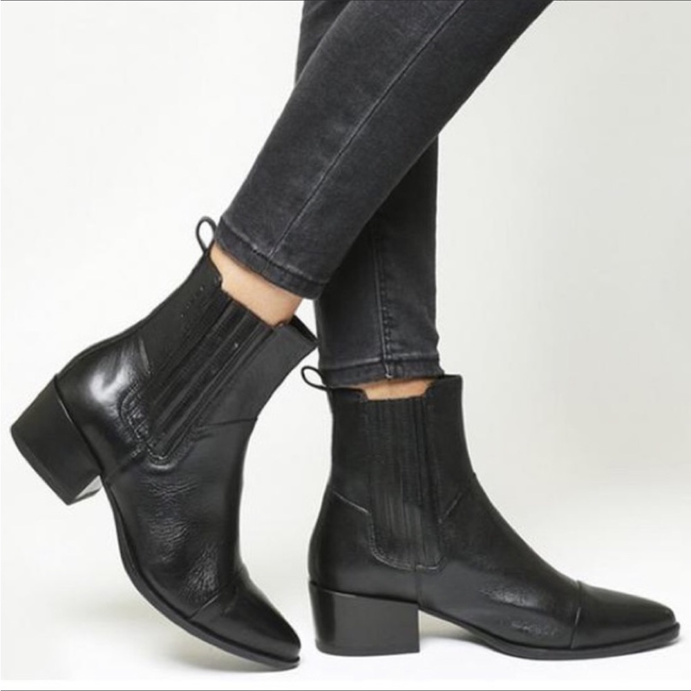 Ankle boot